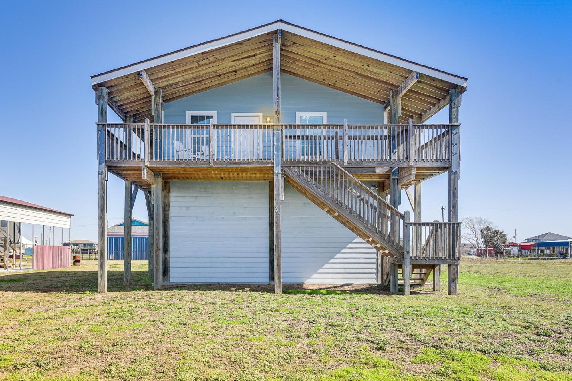 Crystal Beach Home With 2 Grills Walk To Shore! Kültér fotó